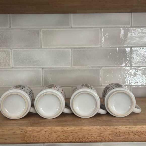 Vintage Playing Card Design Mug Set 4 Red Black White - Picture 3 of 6